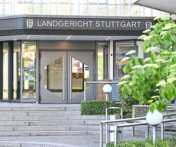 Vor dem Landgericht Stuttgart hat der Ludwigsburger ein Geständnis abgelegt.