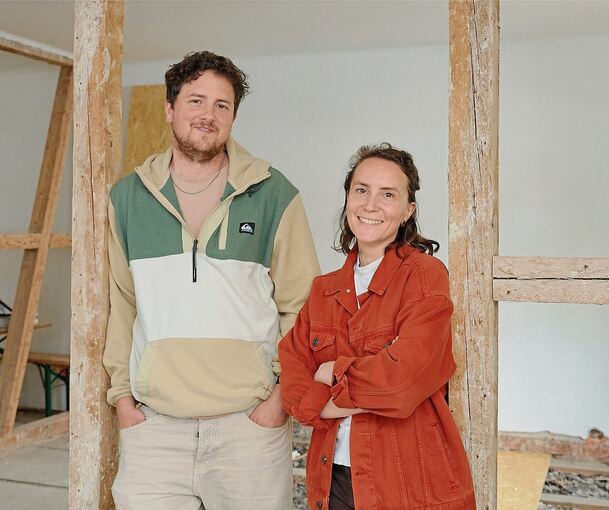 Marileen und Patrik Horner in ihrem neuen Zuhause in der Bebenhäuser Straße.