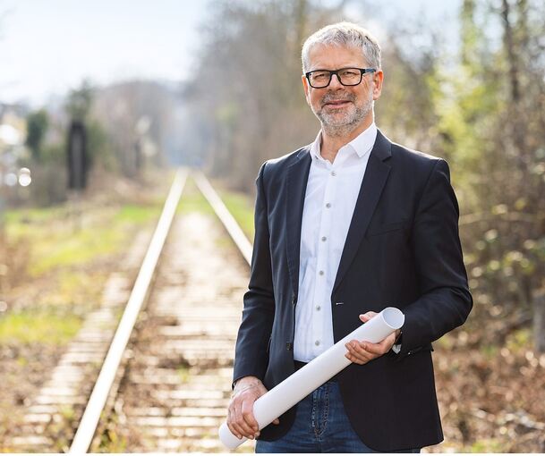„Wir leben noch“: Der Stadtbahn-Chefplaner Michael Ilk ist nach wie vor überzeugt, dass die Verbindung von Markgröningen nach Ludwigsburg reaktiviert wird.