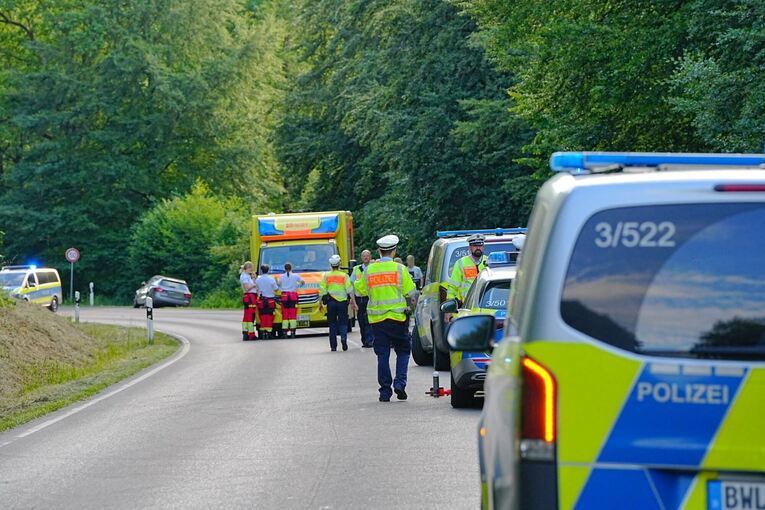 Radfahrerin stirbt nach Kollision mit Auto Radfahrerin stirbt nach Kollision mit Auto