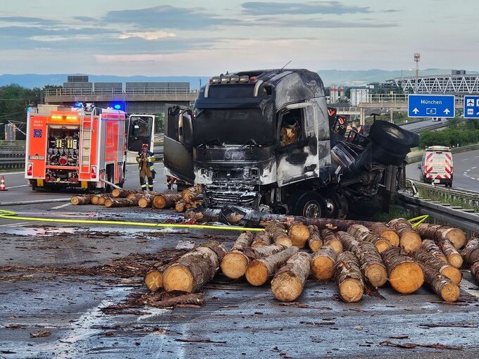 Lastwagen in Flammen