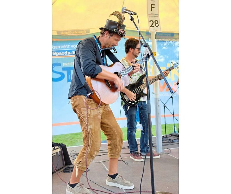 Sleepwalkers Station beim Straßenmusikfestival. Sleepwalkers Station beim Straßenmusikfestival.