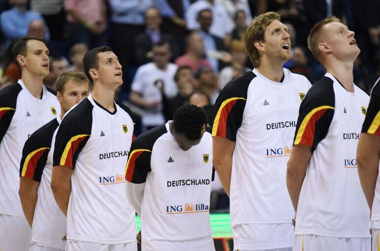 Paul Zipser (3.v.l.) Paul Zipser (3.v.l.)
