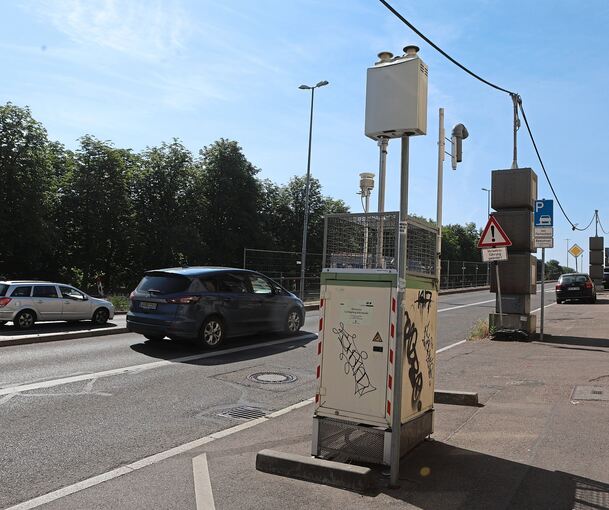 Die Messstelle an der Schlossstraße (B 27) in Ludwigsburg.