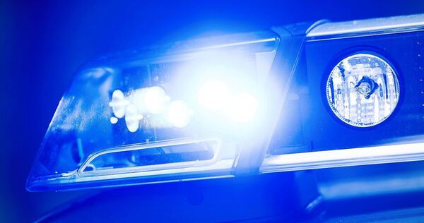 Die Polizei sucht nach Zeugen des Vorfalls.