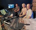 Fleißig am Werkeln für einen guten Filmton (von links): Daniel Vulcano (Komponist), Oliver Heise (Produktion) und Michael Thumm Fleißig am Werkeln für einen guten Filmton (von links): Daniel Vulcano (Komponist), Oliver Heise (Produktion) und Michael Thumm (Ton) in den Bauer Studios.