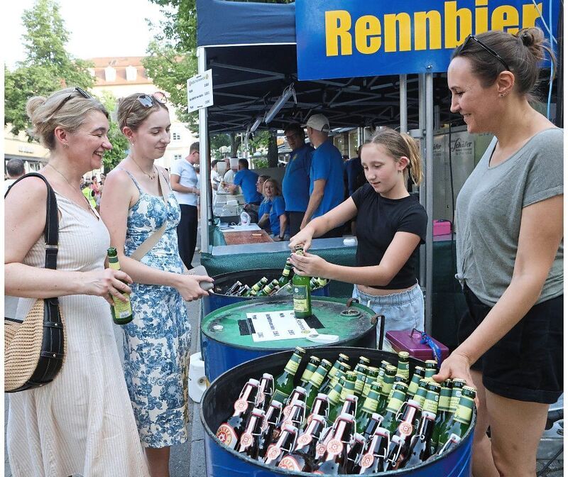 Marktplatzfest 2026 .