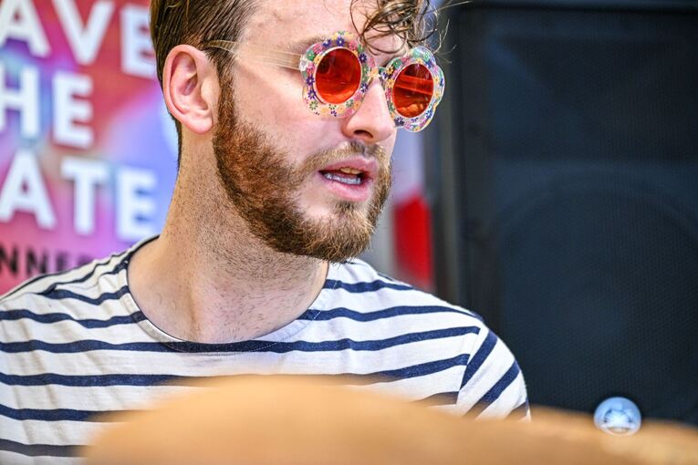 Französischer "DJ Baguette" legt in Bäckerei auf