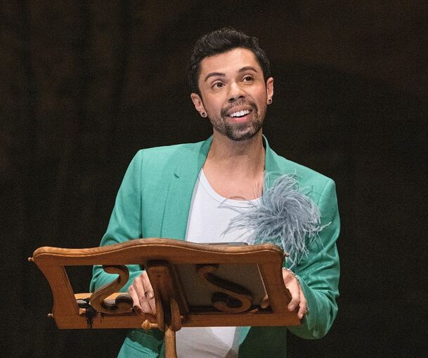 Im Labyrinth menschlicher Leidenschaften: Bruno de Sá bei seinem Auftritt im Schlosstheater.