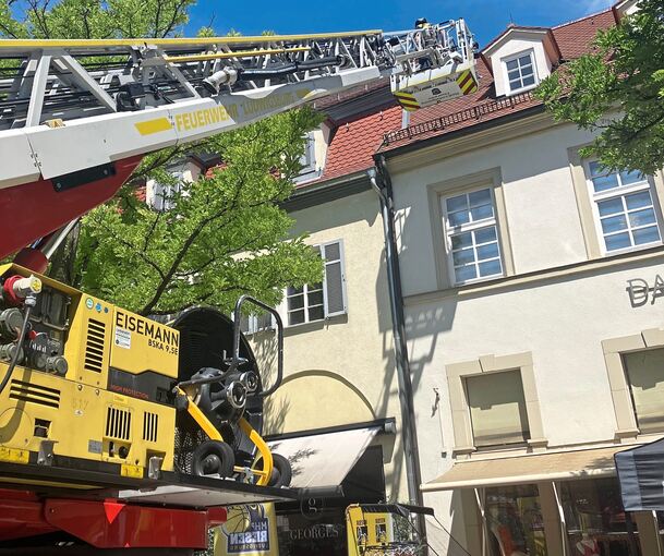 Bei hohen Temperaturen ist die Feuerwehr im Einsatz.