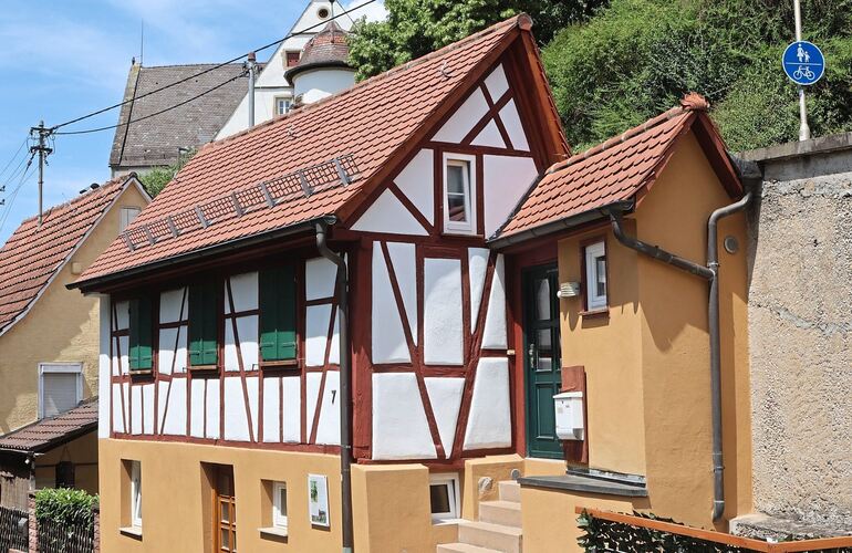 Dieses Tiny House in Freiberg hat 175 Jahre auf dem Buckel und wurde liebevoll saniert.