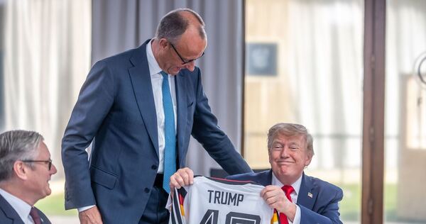 Bundeskanzler Merz und US-Präsident Trump bei der WM-Vorbereitung