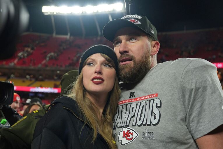 Taylor Swift und Travis Kelce Taylor Swift und Travis Kelce
