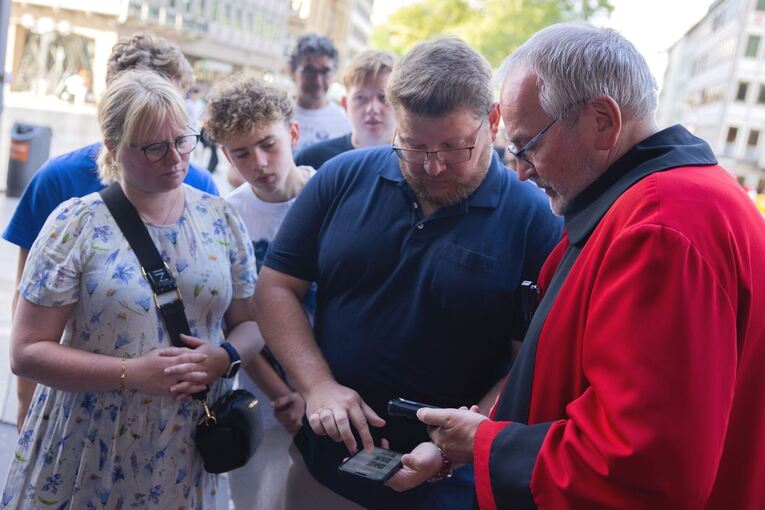 Zwölf Euro Eintritt für Kölner Dom Zwölf Euro Eintritt für Kölner Dom