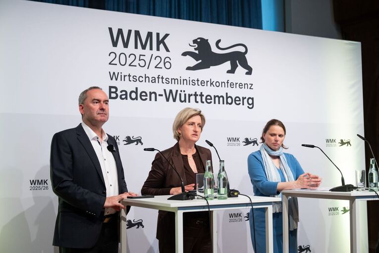 Pk zur Wirtschaftsministerkonferenz der Länder Pk zur Wirtschaftsministerkonferenz der Länder