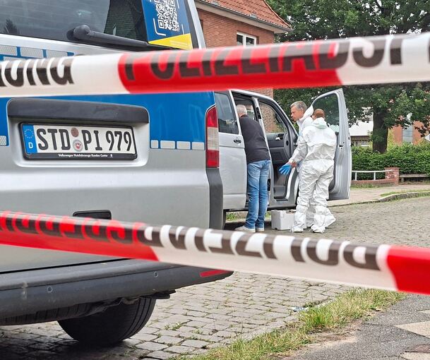 Am Montag wurden sechs Mitarbeiter vom Jugendamt und der Jugendhilfe in Niedersachsen während eines Gesprächs zum Sorgerecht getötet.