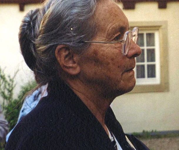Auguste Hoffmann, Gemeindehelferin der evangelischen Kirche in Löchgau von 1953 bis 1980, hat zum Kirchenkonvent geforscht.