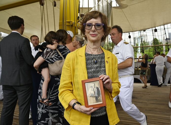 Einbürgerungszeremonie auf der Gorch Fock Einbürgerungszeremonie auf der Gorch Fock