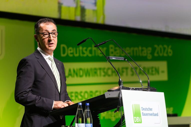 Cem Özdemir Cem Özdemir