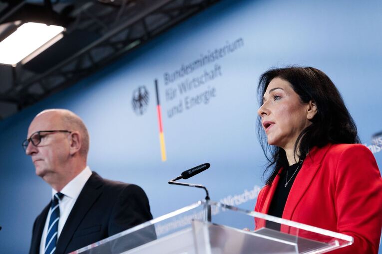 Wirtschaftsministerin Reiche und Ministerpräsident Woidke Wirtschaftsministerin Reiche und Ministerpräsident Woidke