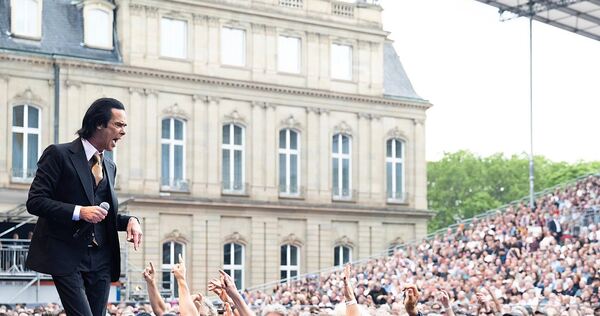 Nick Cave bei seinem Auftritt auf dem Stuttgarter Schlossplatz: Gibt es beim Festival noch genug – relevanten – Jazz? Nick Cave bei seinem Auftritt auf dem Stuttgarter Schlossplatz: Gibt es beim Festival noch genug – relevanten – Jazz?