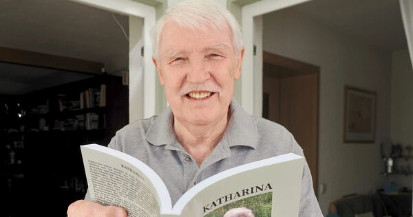 Ewald Schmidt hat die Erinnerungen seiner Mutter Katharina in einem Buch veröffentlicht.