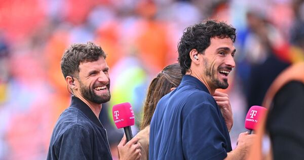 Thomas Müller (l) und Mats Humels Thomas Müller (l) und Mats Humels