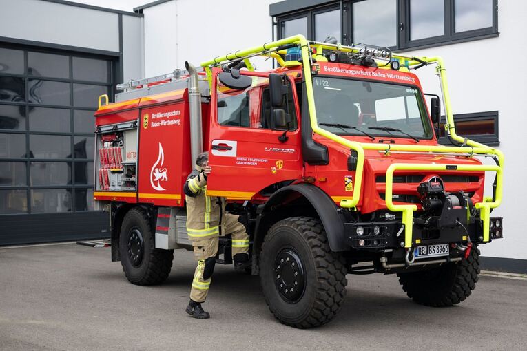 Tanklöschfahrzeug Waldbrand Tanklöschfahrzeug Waldbrand
