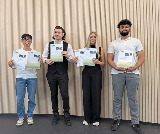 Doan Loc Nguyen, Berk Hasanov, Giulia Scozzari und Ümit Toprak zählen zu den Besten ihres Jahrgangs. Doan Loc Nguyen, Berk Hasanov, Giulia Scozzari und Ümit Toprak zählen zu den Besten ihres Jahrgangs.