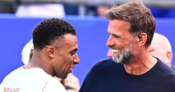 Kylian Mbappé und Jürgen Klopp Kylian Mbappé und Jürgen Klopp