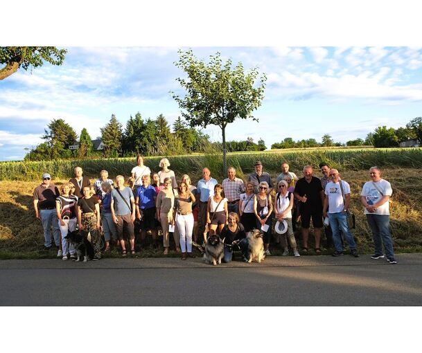 Nein zum Mittelalterpark. Sie sorgen sich in der Bürgerinitiative „Zukunft Vaihingen“. Ein Teil der Gäste bei der Auftaktveranstaltung am 17. Juni.