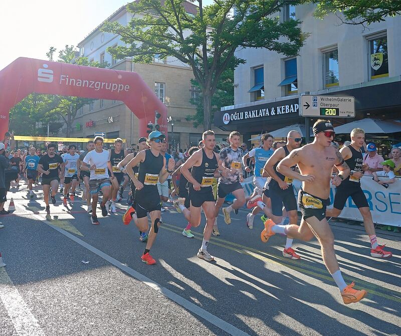 In der Wilhelmstraße geht‘s los. In der Wilhelmstraße geht‘s los.