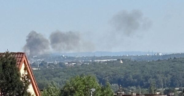 Fl-chenbrand-bei-Sachsenheim-fordert-Feuerwehr-am-Sonntagnachmittag