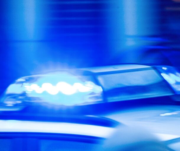 Die Polizei sucht Zeugen. Die Polizei sucht Zeugen.