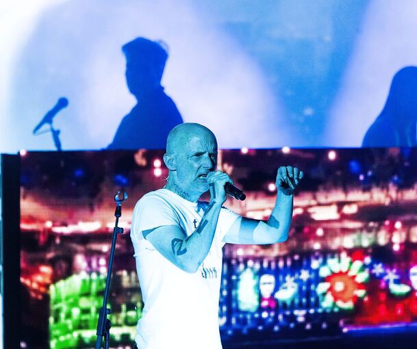 Show mit Botschaft: Moby bei seinem Auftritt bei den Jazz Open Stuttgart auf dem Schlossplatz.