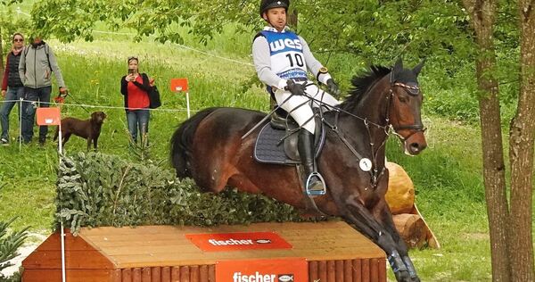 Turnierauftritte sorgsam dosieren: Lunis Weiß hat sein Pferd Astrello vor der WM geschont.