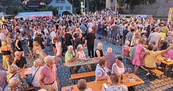 Zwei Tage gute Stimmung mit tollen Bands.