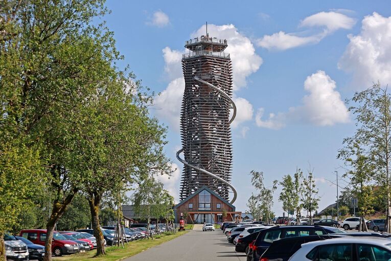 Blick auf den Harzturm am Torfhaus. Blick auf den Harzturm am Torfhaus.