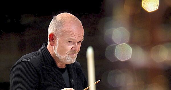 Spektakulären Klangereignisse: François-Xavier Roth dirigiert das SWR Symphonieorchester.