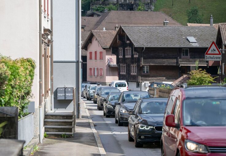 Im Kanton Uri staut sich der Verkehr vor Gotthard-Nordportal Im Kanton Uri staut sich der Verkehr vor Gotthard-Nordportal