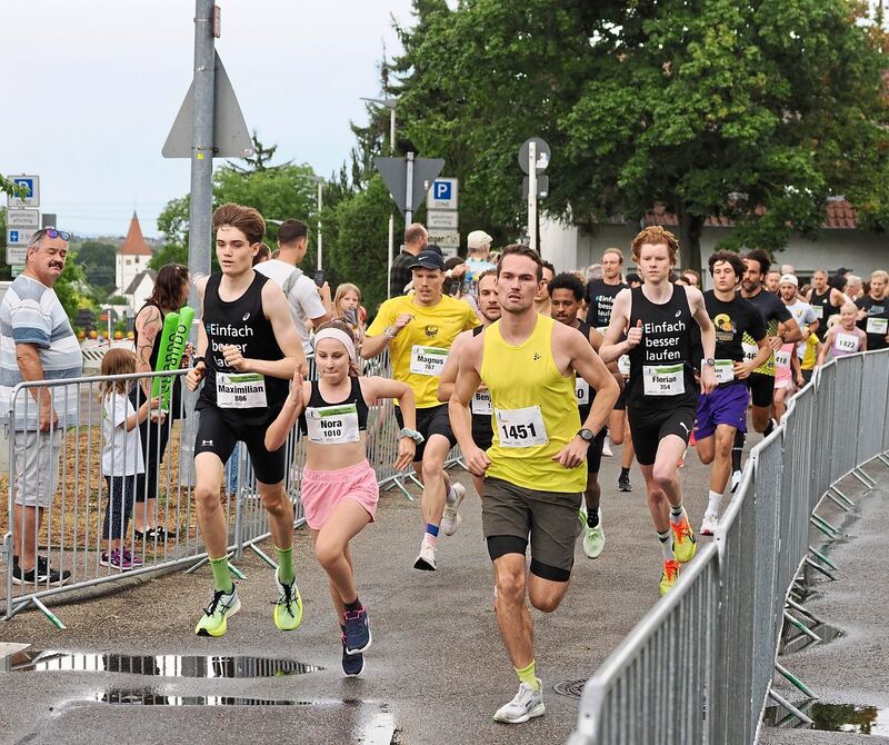 Beim Bürgerfestlauf sind Menschen jeden Alters dabei.