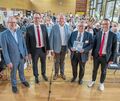 Mit einem Festakt wurde 1250 Jahre Rielingshausen gefeiert (von links): stellvertretender Landrat Jürgen Vogt, Bürgermeister Jan Trost, Ortsvorsteher Jens Peter Knittel, Stadtarchivar Albrecht Güring und Historiker Nikolai Häußermann.