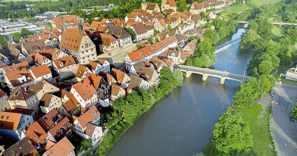Besigheim zieht viele Touristen an. Besigheim zieht viele Touristen an.