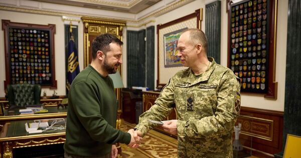 Ukrainischer Präsident Selenskyj und Oberbefehlshaber Syrskyj Ukrainischer Präsident Selenskyj und Oberbefehlshaber Syrskyj