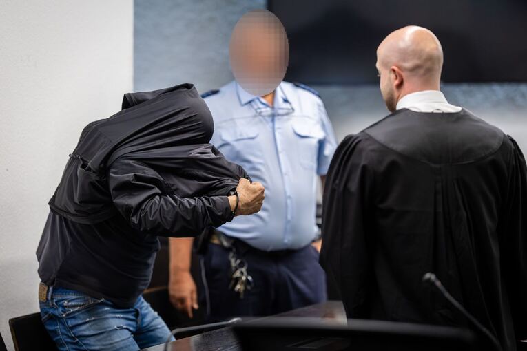 Freispruch oder lange Haft nach Fund von Kofferleiche?