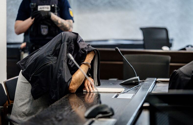 Zwölf Jahre Haft im Prozess um verweste Kofferleiche