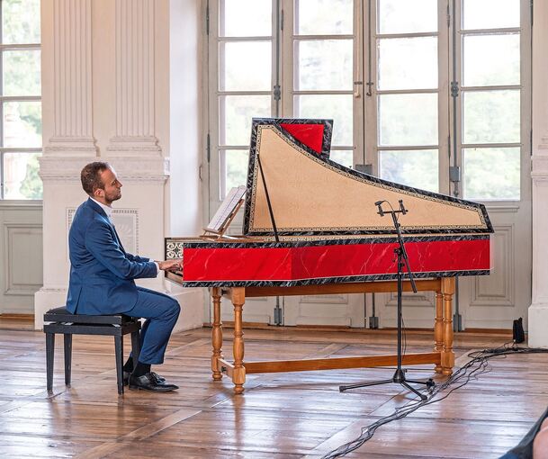 Ein „Clavier-Recital“ von Weltformat: Alxander von Heißen im Schloss Favorite.