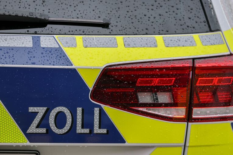 Dienstfahrzeug des Zolls Dienstfahrzeug des Zolls