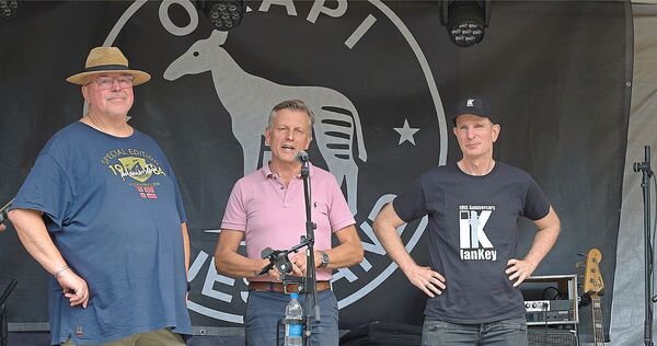 Matthias Rogel, Markus Kohler und Jo Kieferle bei der Eröffnung des Straßenkulturfestivals.