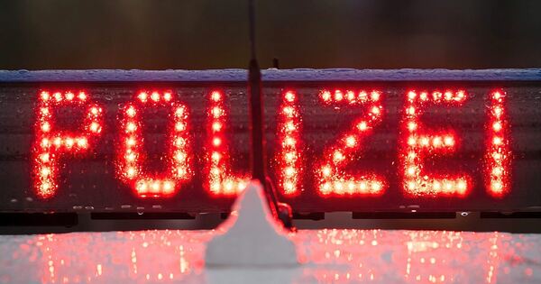 Unbekannter bestiehlt Seniorin in betreutem Wohnen in Erdmannhausen